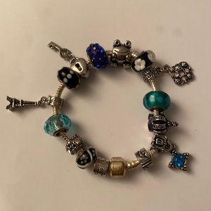 Charm bracelet